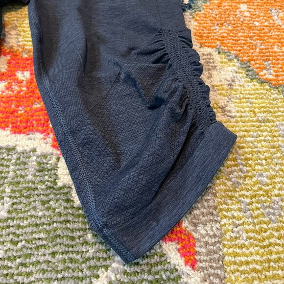 Lululemon In The Flow Crop II Heathered Inkwell, Size 12 - Picture 5 of 11